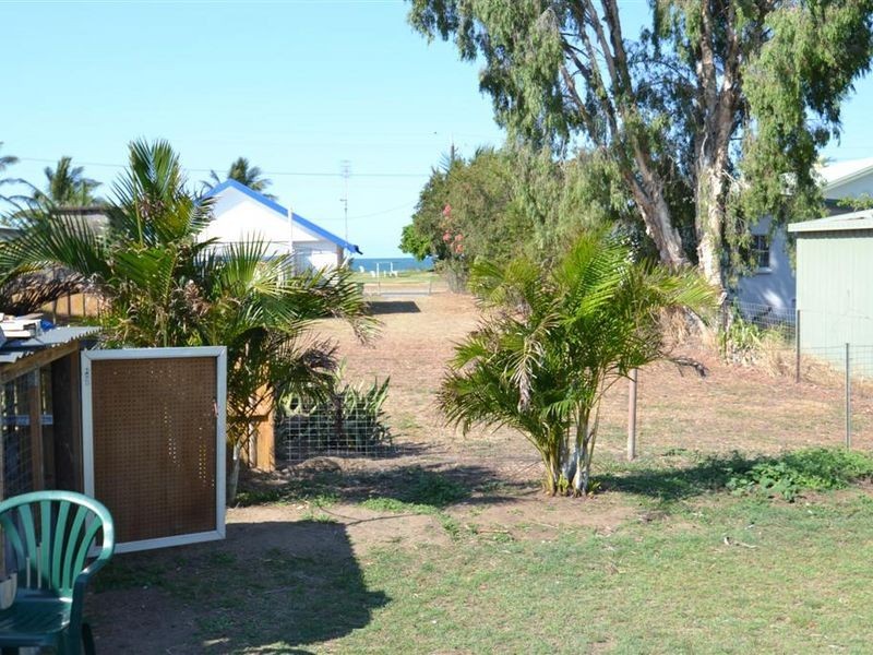44 Field Street, Bowen QLD 4805