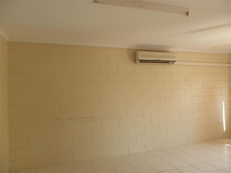 2/2A Powell Street, Bowen QLD 4805