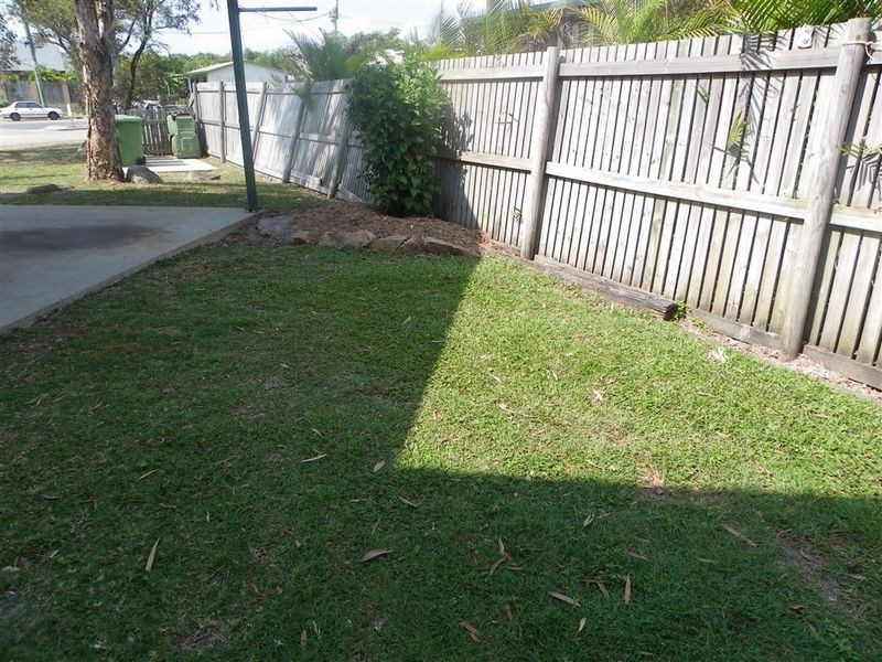 2/2A Powell Street, Bowen QLD 4805