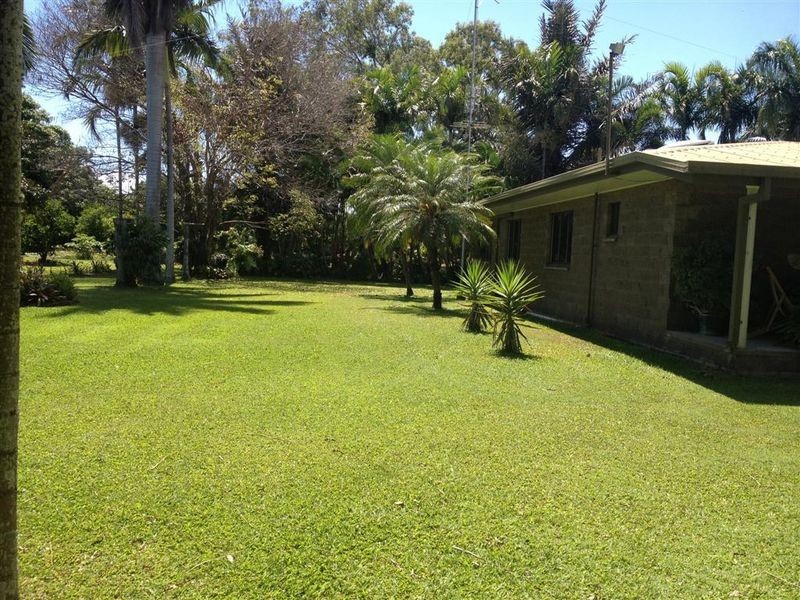 16 Inveroona Road, Bowen QLD 4805