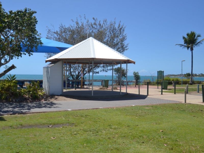 3/41 Crofton Street, Bowen QLD 4805