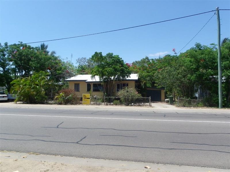 81 Horseshoe Bay Road, Bowen QLD 4805