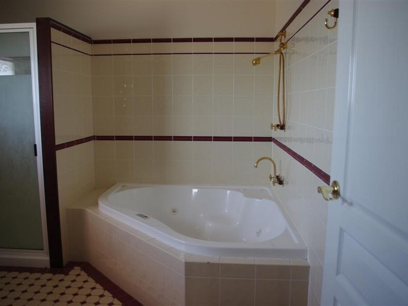 4 Brighton Road, Bowen QLD 4805