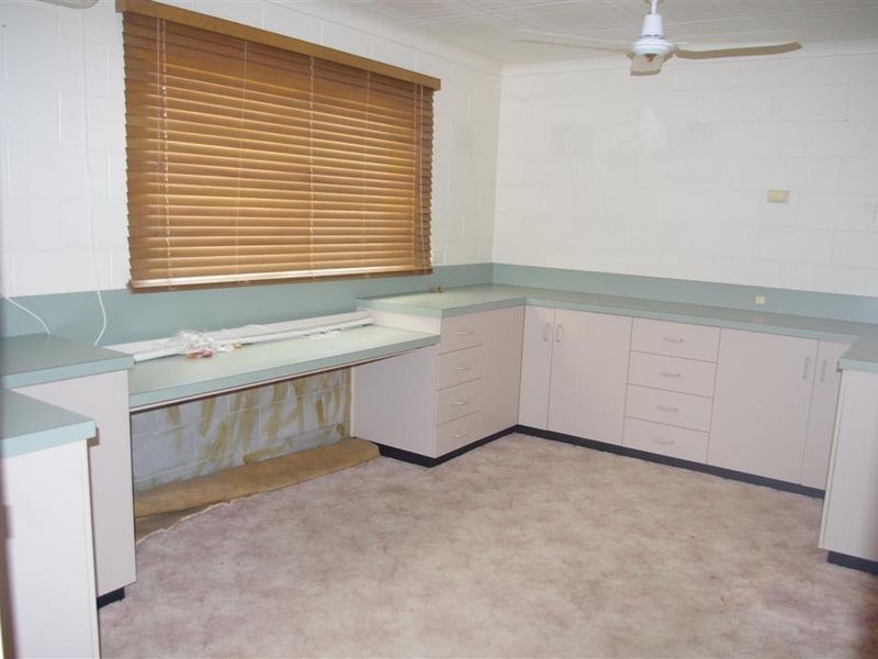 4 Brighton Road, Bowen QLD 4805