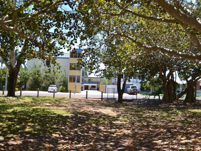 7/47 Horseshoe Bay Road, Bowen QLD 4805