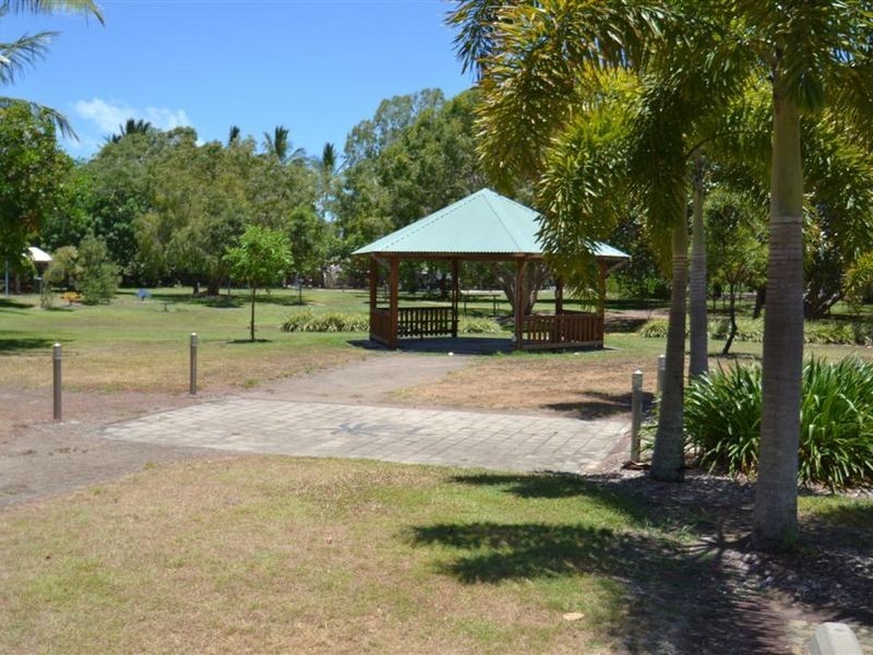 7/47 Horseshoe Bay Road, Bowen QLD 4805