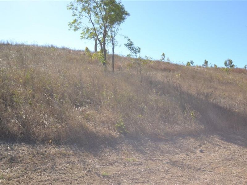 11 Grandview Terrace, Bowen QLD 4805