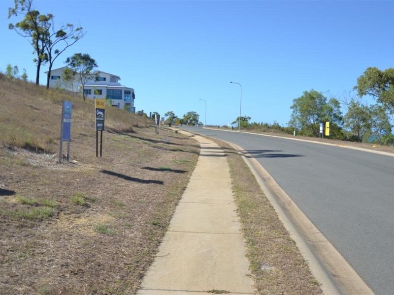 11 Grandview Terrace, Bowen QLD 4805