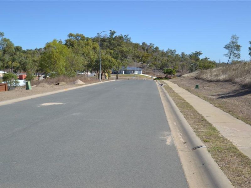 11 Grandview Terrace, Bowen QLD 4805