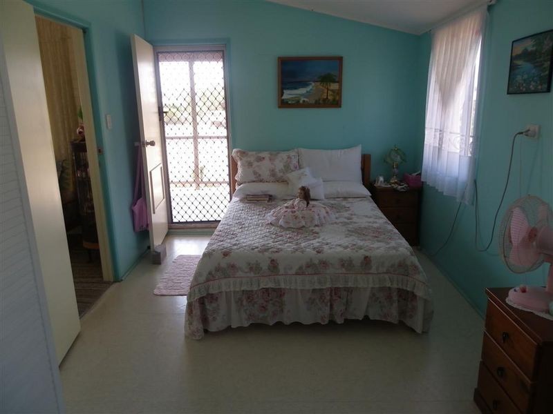 25 Thomas Street, Bowen QLD 4805