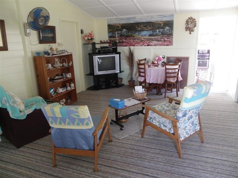 25 Thomas Street, Bowen QLD 4805