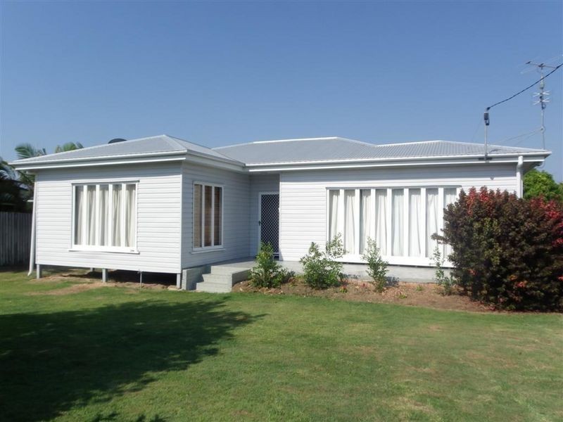 12 Korah Street, Bowen QLD 4805