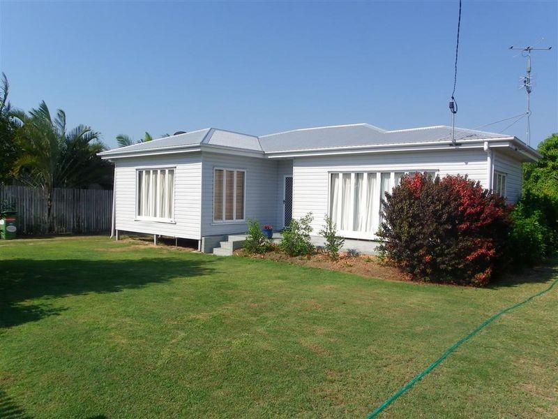 12 Korah Street, Bowen QLD 4805