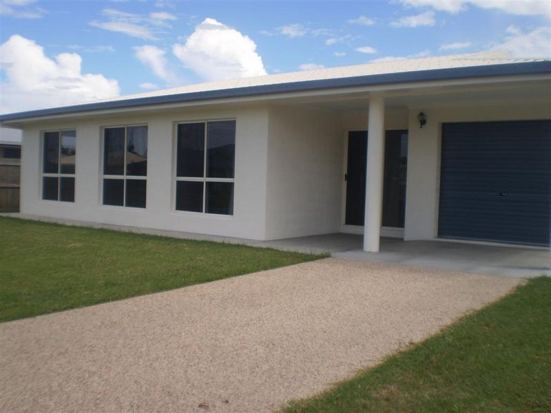 16 Hillview Place, Bowen QLD 4805