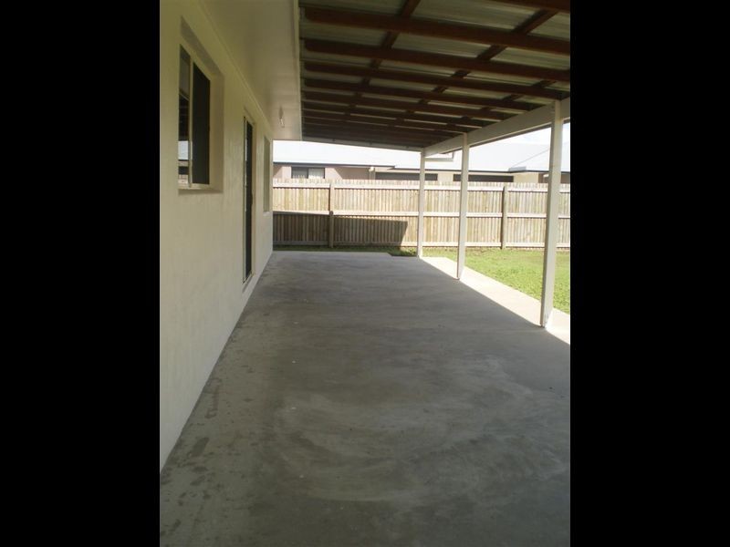 16 Hillview Place, Bowen QLD 4805