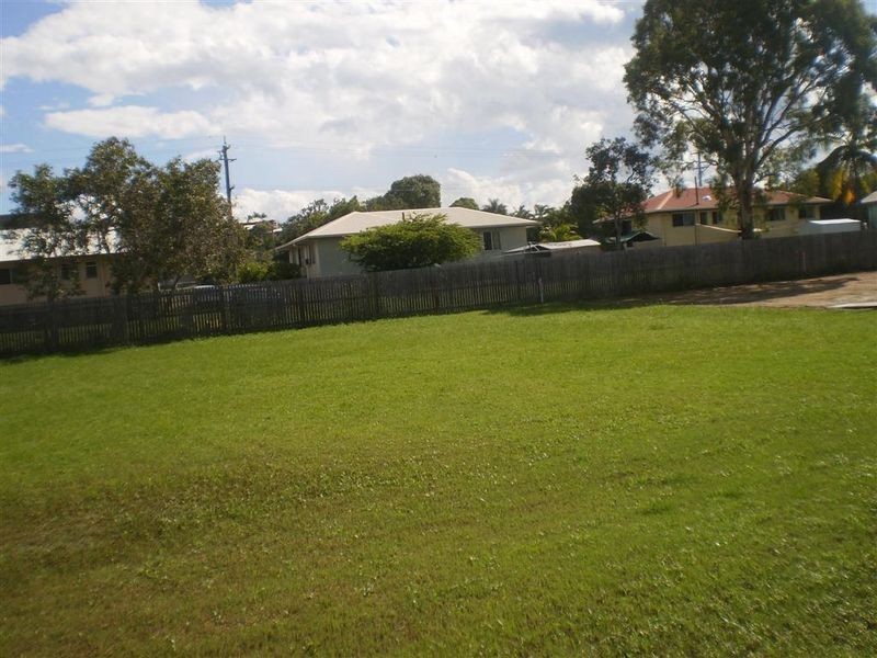 16 Hillview Place, Bowen QLD 4805