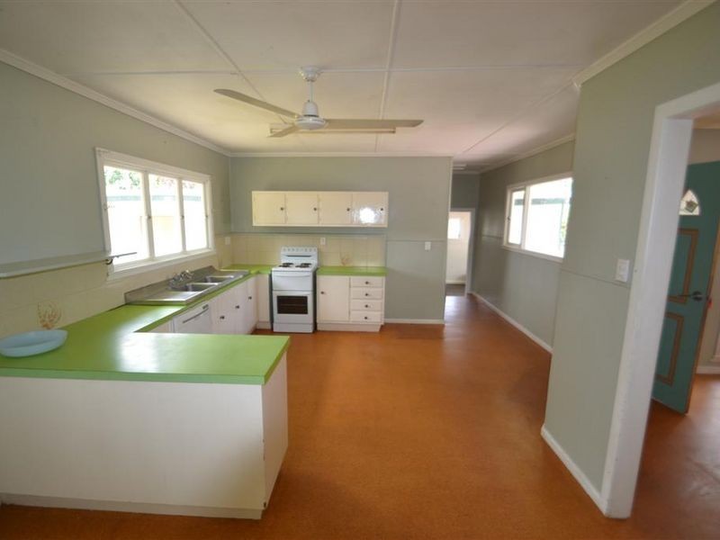 12 Marshall Street, Bowen QLD 4805