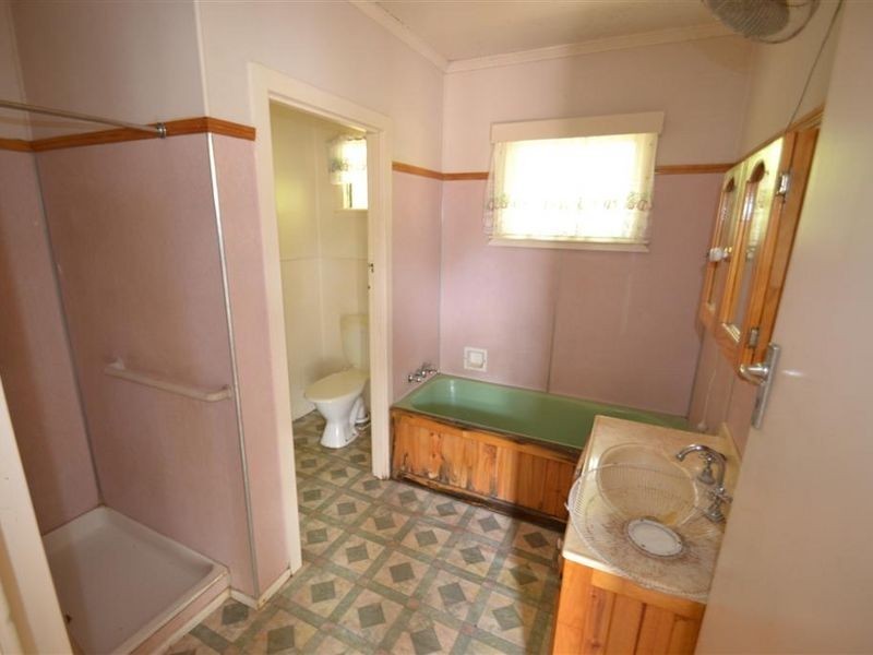12 Marshall Street, Bowen QLD 4805