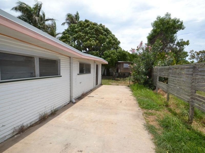 12 Marshall Street, Bowen QLD 4805