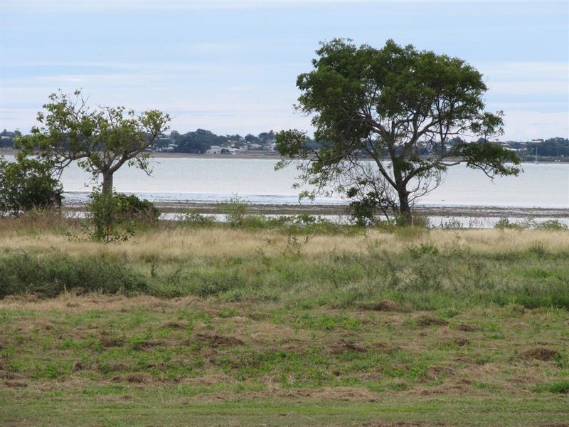 14 Bayside Court, Bowen QLD 4805