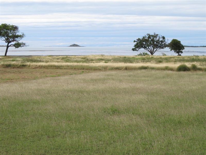 14 Bayside Court, Bowen QLD 4805