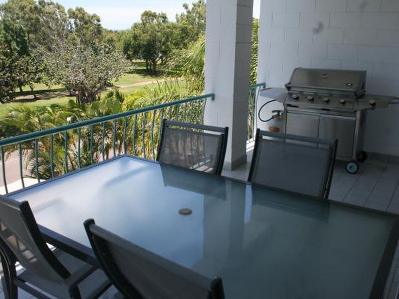 12/89 Horseshoe Bay Road, Bowen QLD 4805