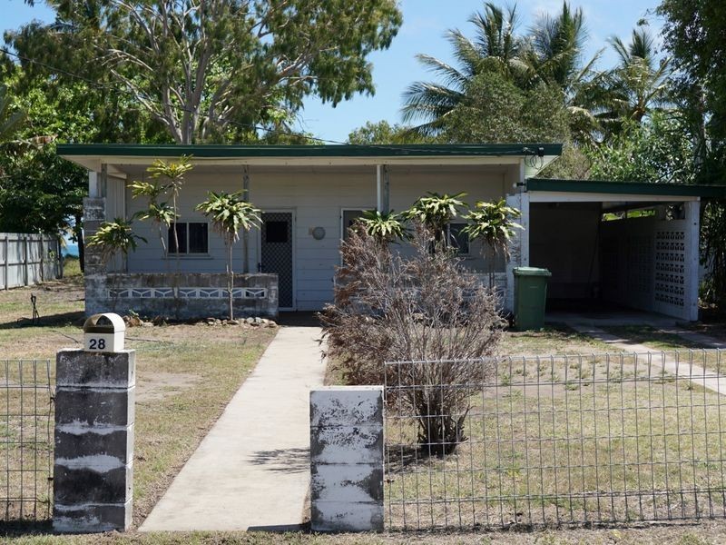 28 Horseshoe Bay Road, Bowen QLD 4805