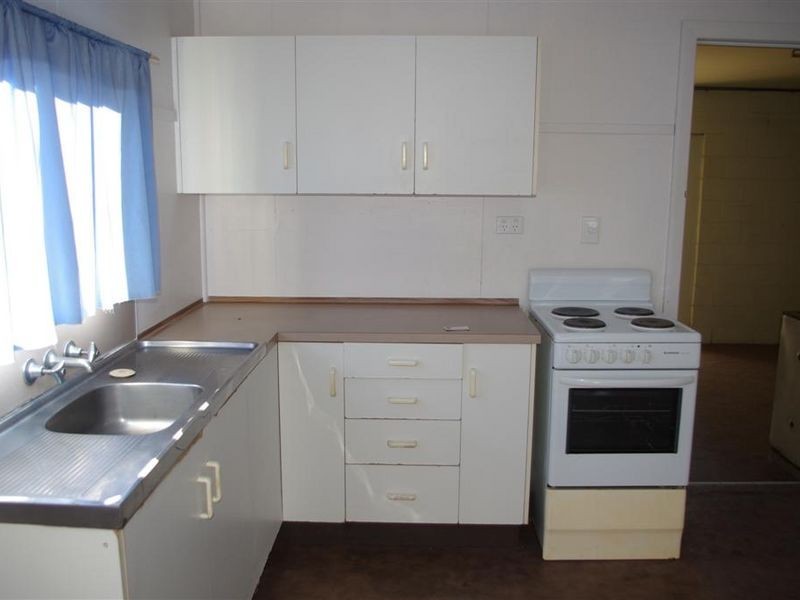 28 Horseshoe Bay Road, Bowen QLD 4805