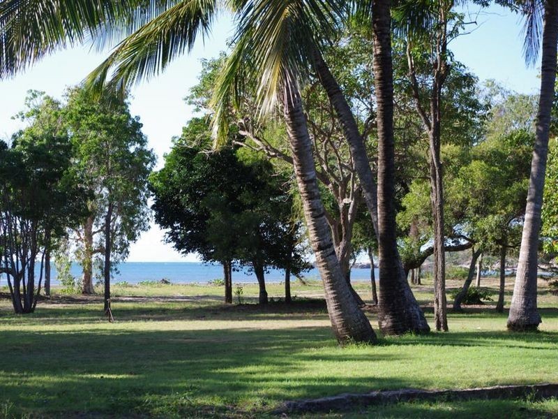 28 Horseshoe Bay Road, Bowen QLD 4805