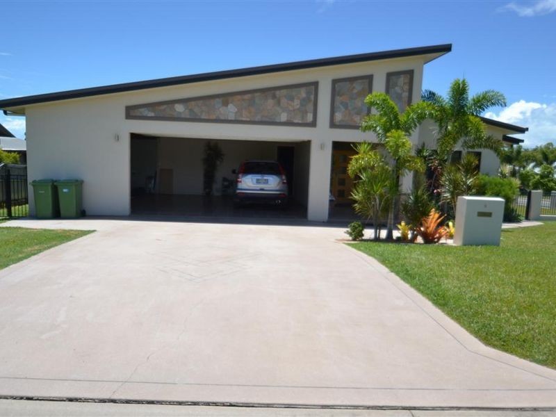 2-4 Marine Parade, Bowen QLD 4805