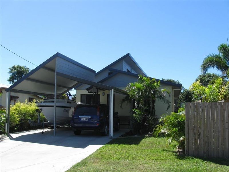 18a Gloucester Street, Bowen QLD 4805