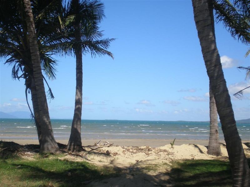 15 Thomas Street, Bowen QLD 4805