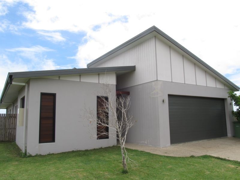 18 Banks Drive, Bowen QLD 4805