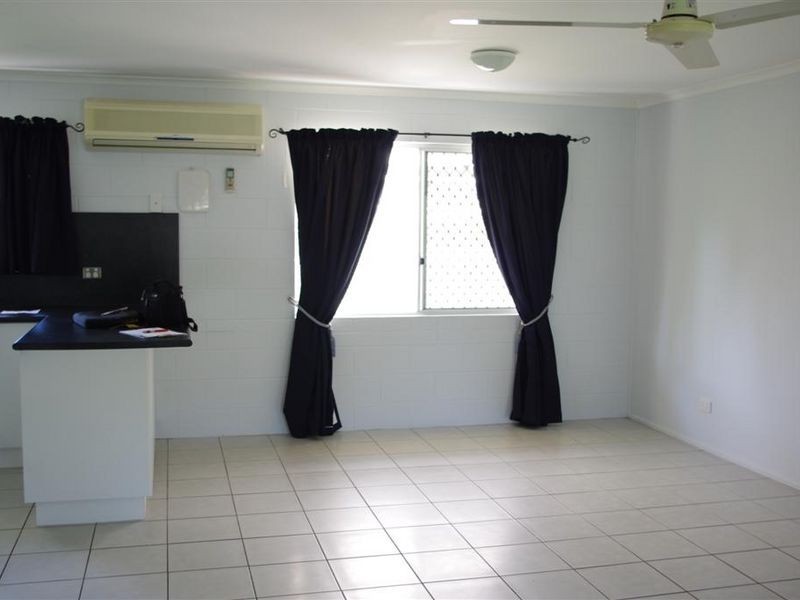 4 Sunset Crescent, Bowen QLD 4805