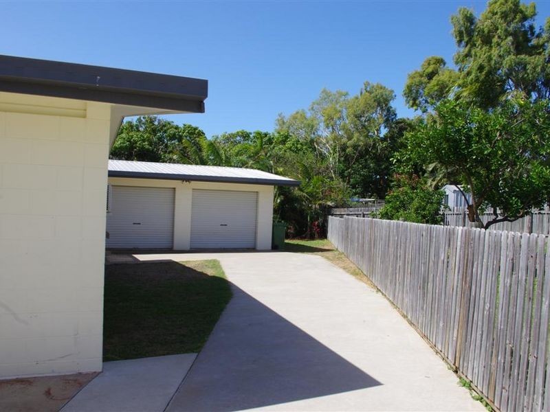 4 Sunset Crescent, Bowen QLD 4805