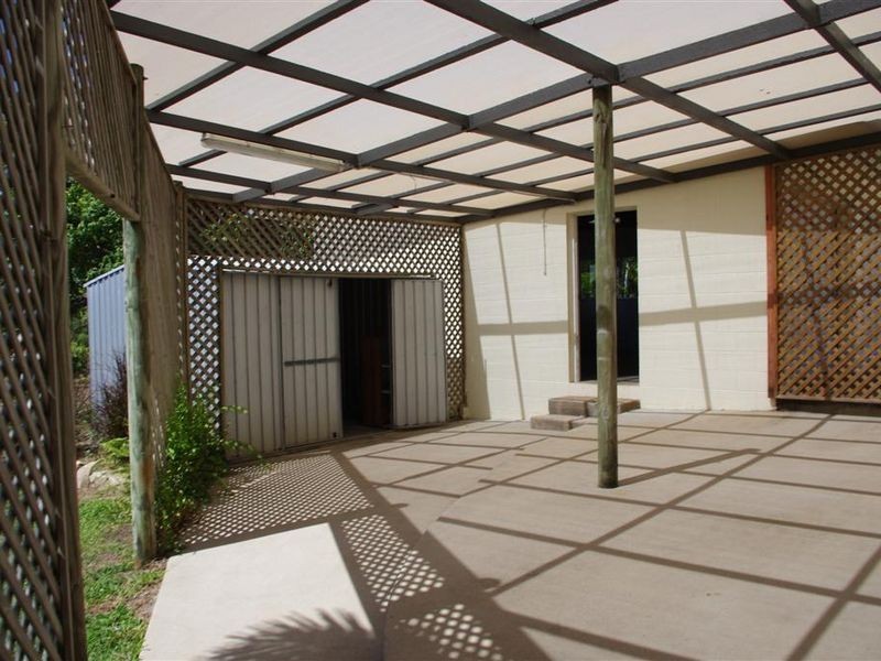 4 Sunset Crescent, Bowen QLD 4805