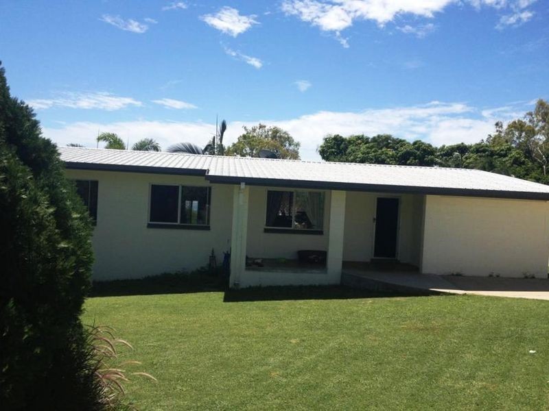 4 Sunset Crescent, Bowen QLD 4805
