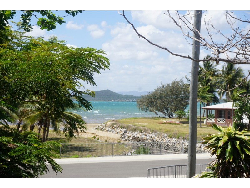 14 Thomas Street, Bowen QLD 4805