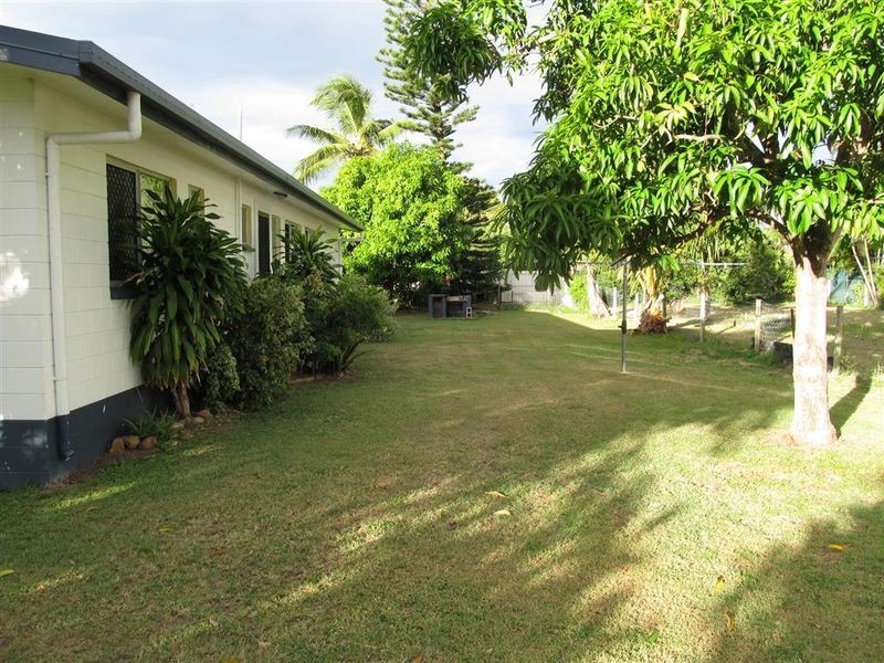 36 Creek Street, Bowen QLD 4805