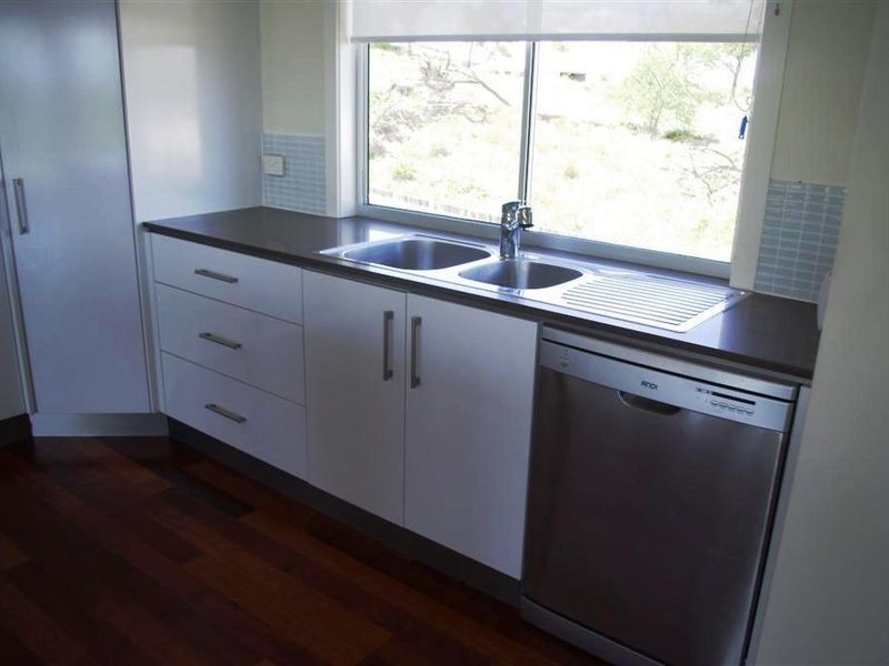 15 Seacove Crescent, Bowen QLD 4805