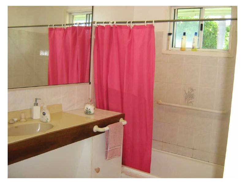 40 Inverdon Road, Bowen QLD 4805