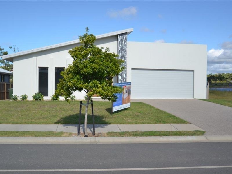 40 Scenic Crescent, Bowen QLD 4805
