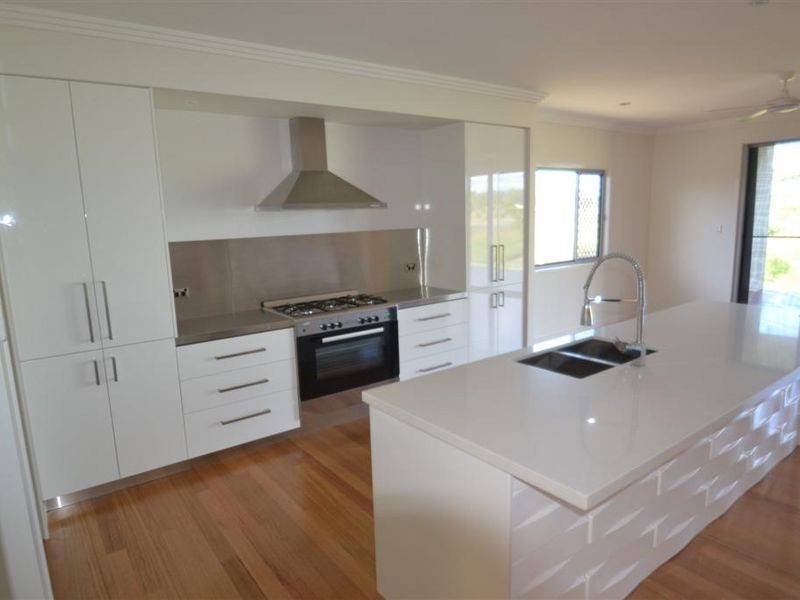 40 Scenic Crescent, Bowen QLD 4805