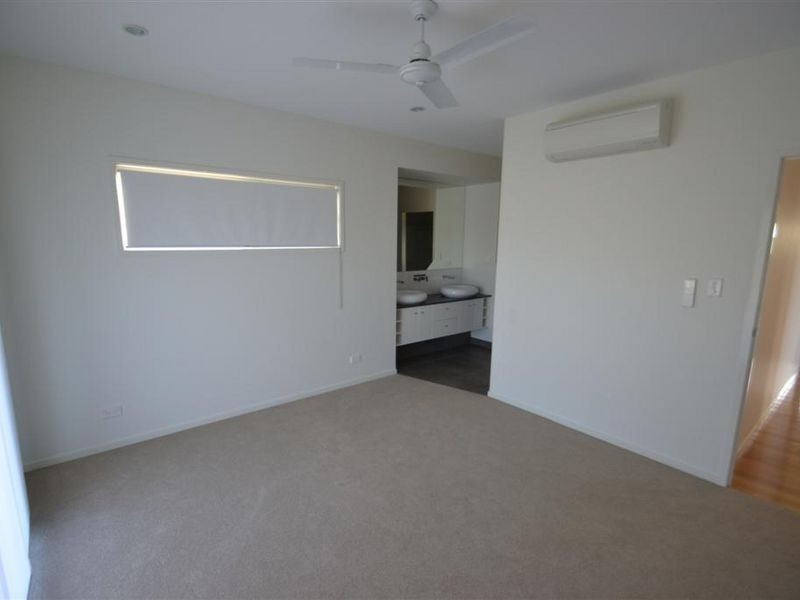 40 Scenic Crescent, Bowen QLD 4805