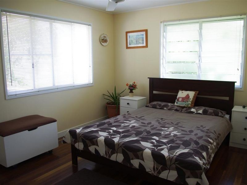 32 Thomas Street, Bowen QLD 4805