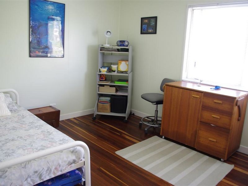 32 Thomas Street, Bowen QLD 4805