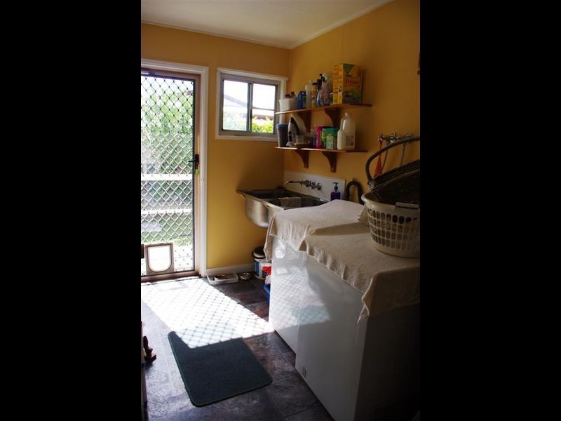 32 Thomas Street, Bowen QLD 4805