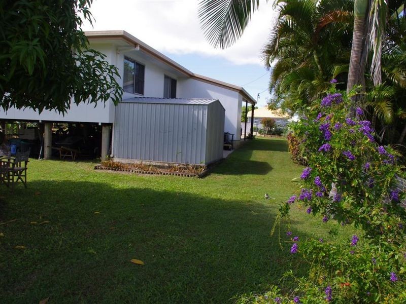 32 Thomas Street, Bowen QLD 4805