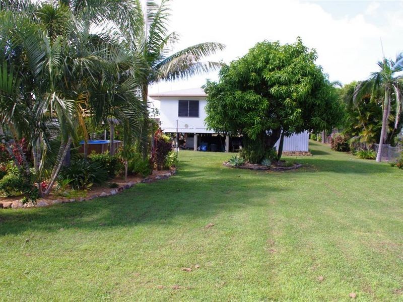 32 Thomas Street, Bowen QLD 4805