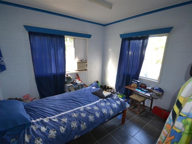102 Ferguson Road, Bowen QLD 4805